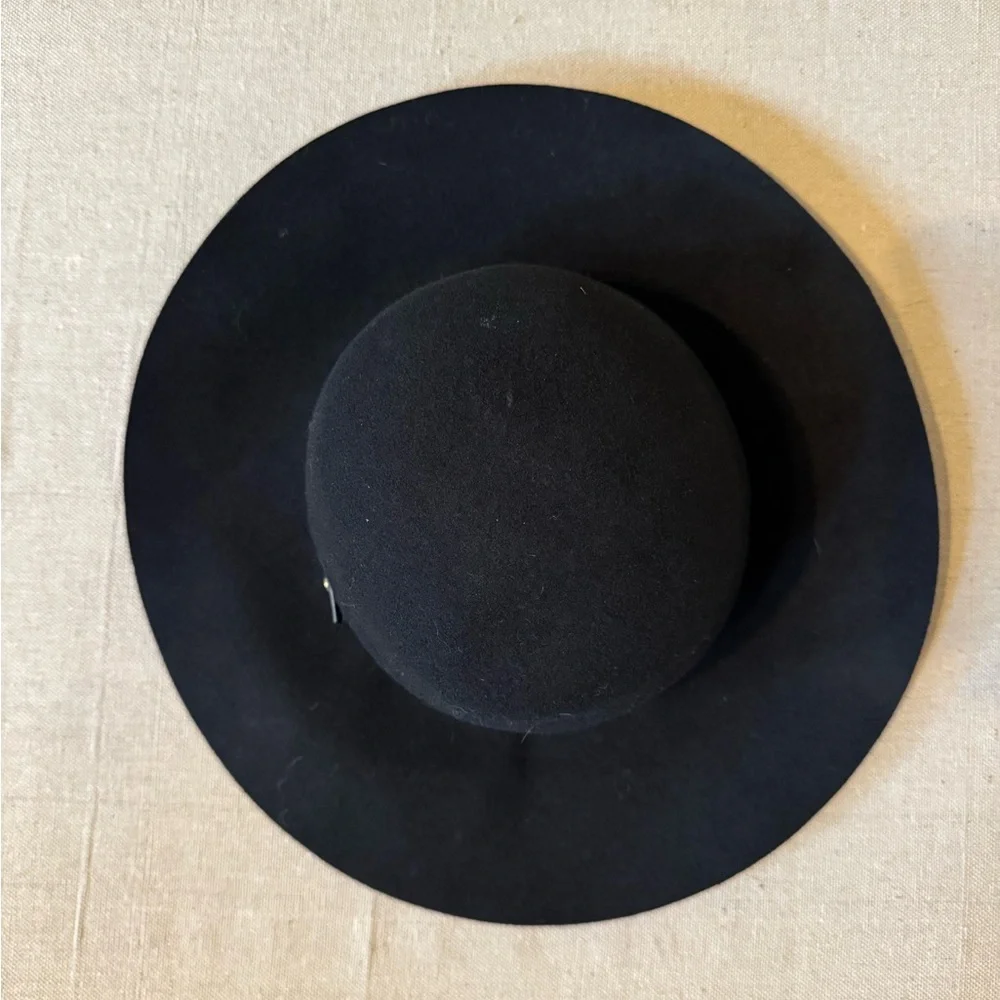 H&M Classic Black Round Hat - Picture 1 of 5